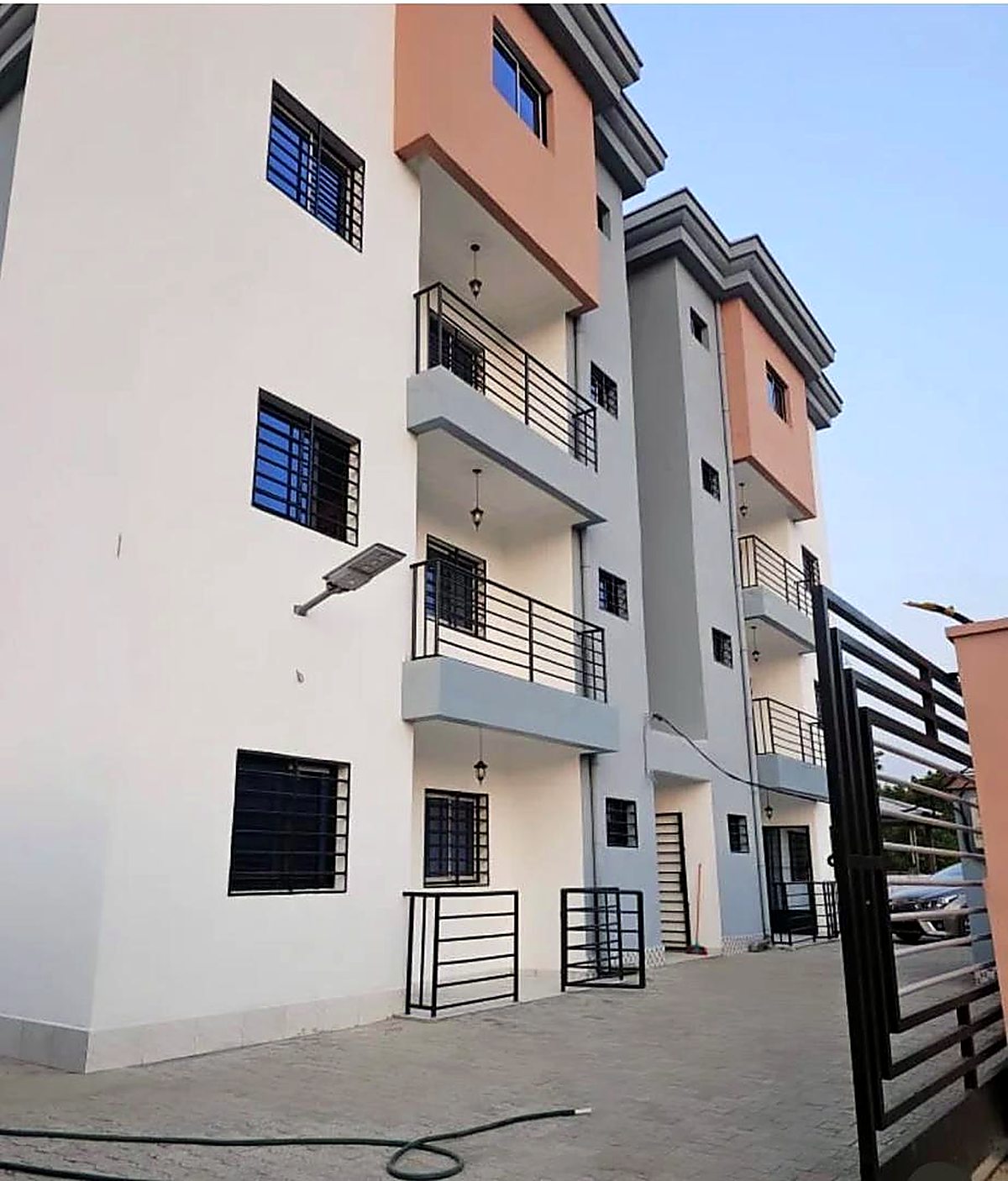 Façade de la Résidence Didi